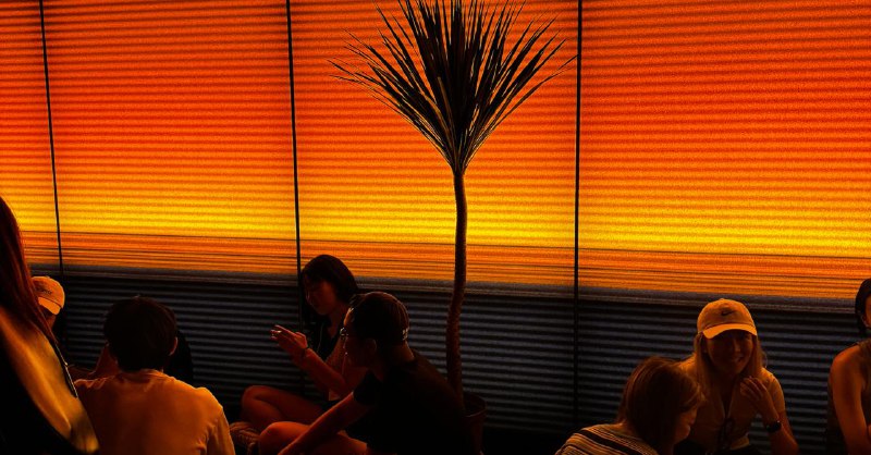 一个小小的 prompt 建议 PT2～ 👀 今天在 Twitter 上又看到了一个好玩又有想象力的 prompt：问语言模型基于他对你的理解，有什么他觉得我对自己不理解的特征🌐 如果你刚好有空的话不妨让 chatgpt 或是 claude 试试看：From all of our interactions what is one thing that you can tell me about myself that I may not know about myself ——🫶🏽 我发现这个 prompt 可以让我从他人的角度观察自己的行为～ 🚧 GPT o1 的效果在这个 prompt 上很不好，建议使用 4o频道：@RollerRolling