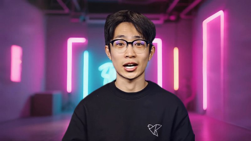 用 Cursor 写文案真的嘎嘎香，测试了让 Cursor 先搜索一堆大疆 Mavic 4 的资料，再搜索学习何同学的视频风格，最后用何同学的风格写大疆 Mavic 4 的测评，最后效果超越了市面上 99% 的文字垃圾